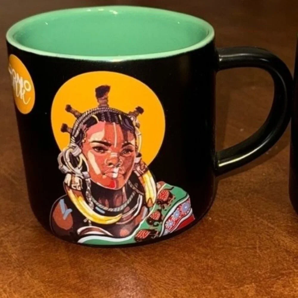 Domo Ink 16 Oz African Art Mug With Black Exterior & Green Interior